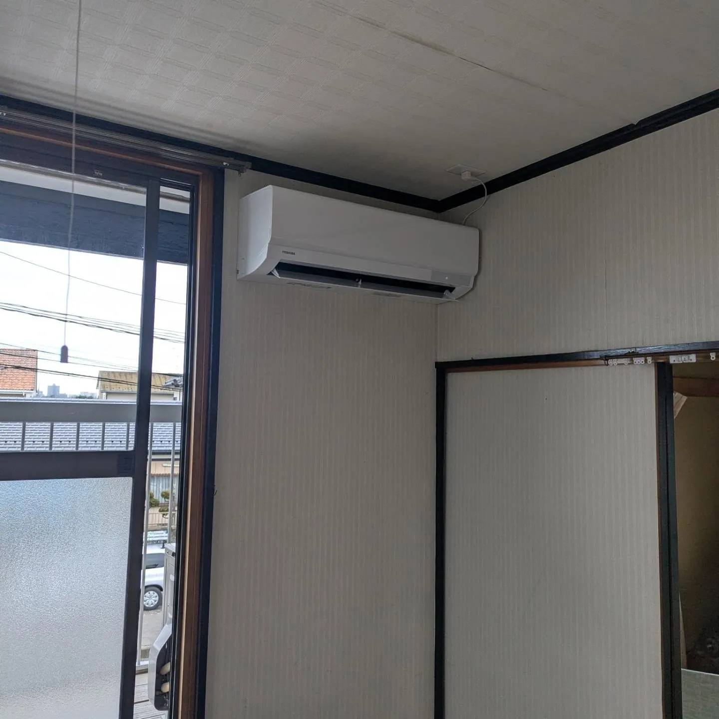 仙台市宮城野区でエアコンの新設工事行いました。